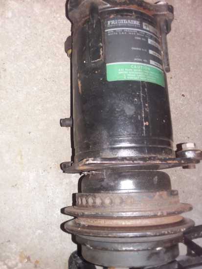 AC compressor.jpg