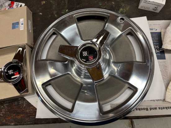 1966 standard Corvette hubcaps in great condition