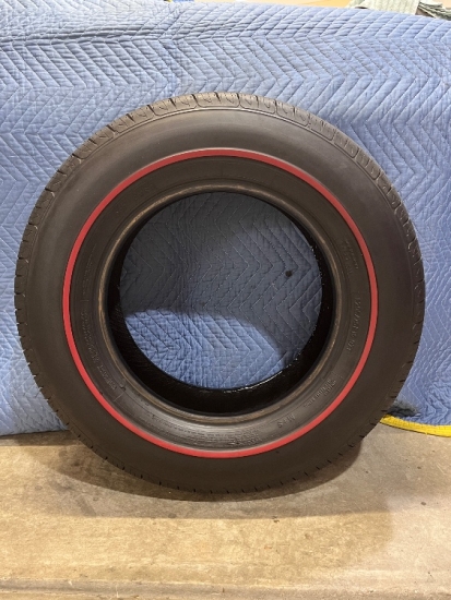 4 almost new Diamond Back redline radial tires C2